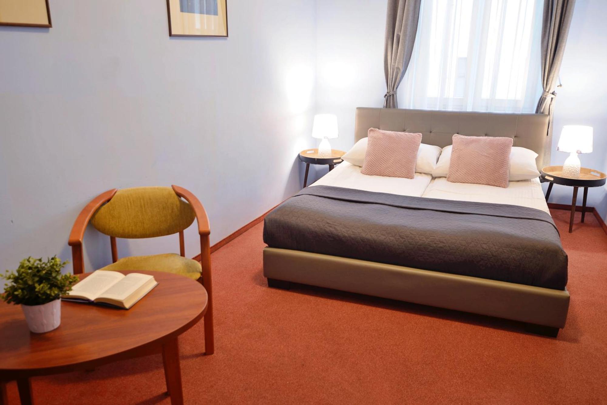 P&J Apartments Florianska Krakow Luaran gambar