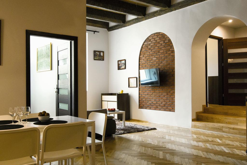 P&J Apartments Florianska Krakow Luaran gambar